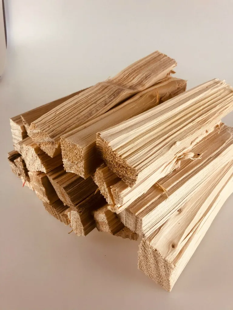 Anzündholz Anmachholz Anfeuerholz Brennholz Kaminholz Anzünder TROCKEN 30 kg